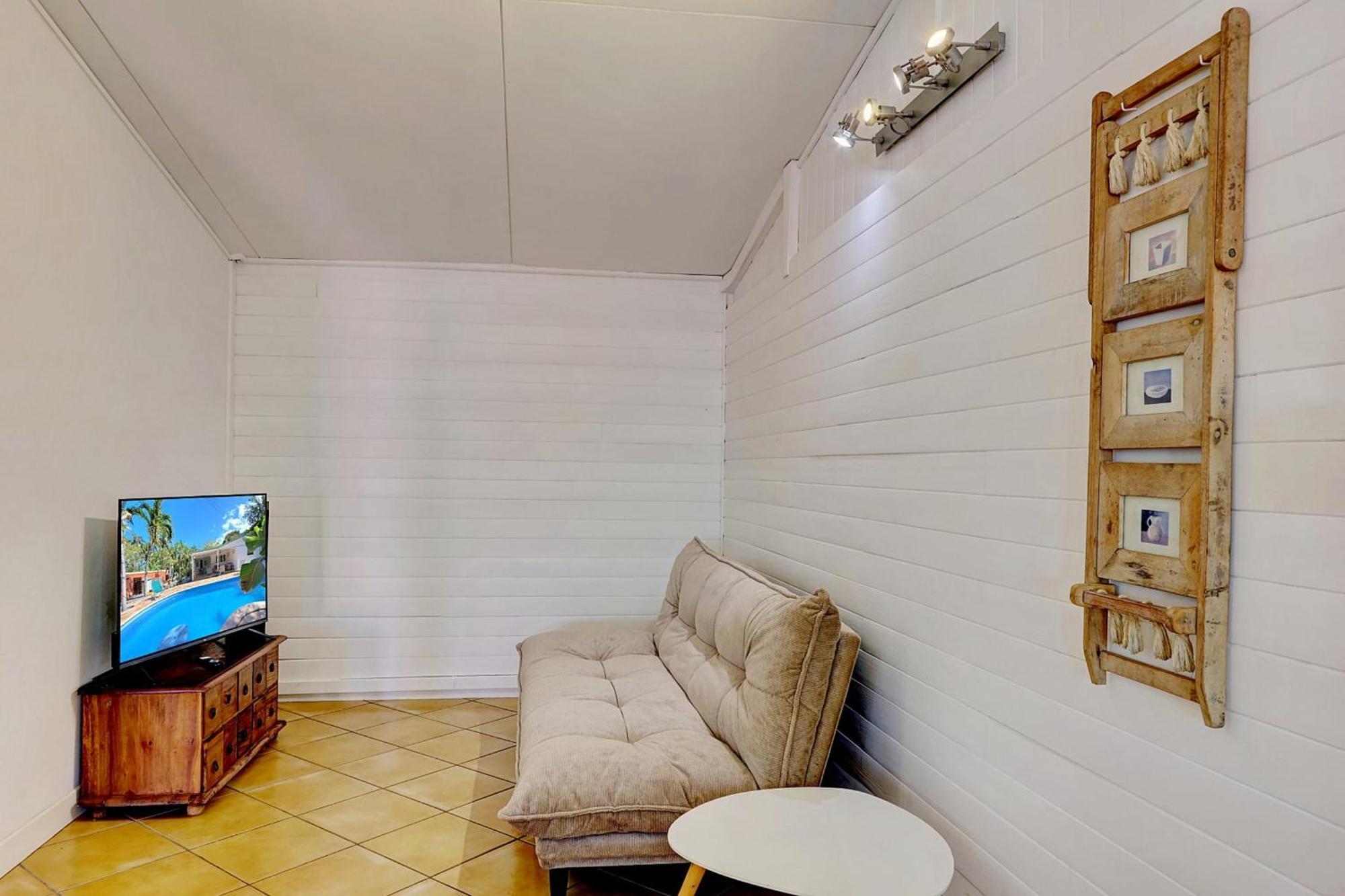 La Villa D'Eden - Saint Gilles Les Bains Экстерьер фото